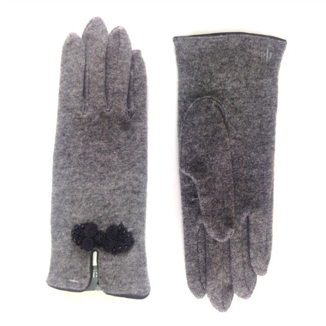 Gloves-27